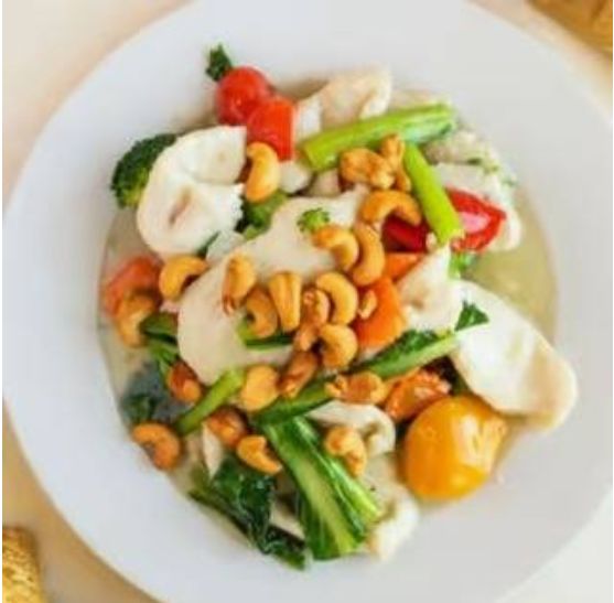 Chicken with Cashew Nuts